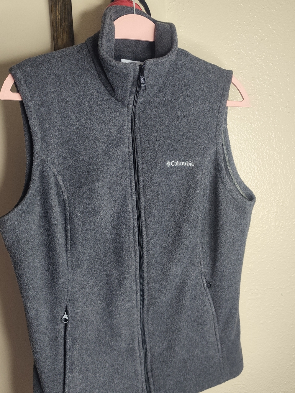 Columbia Women's Charcoal Gray Fleece Vest - Picture 12 of 12